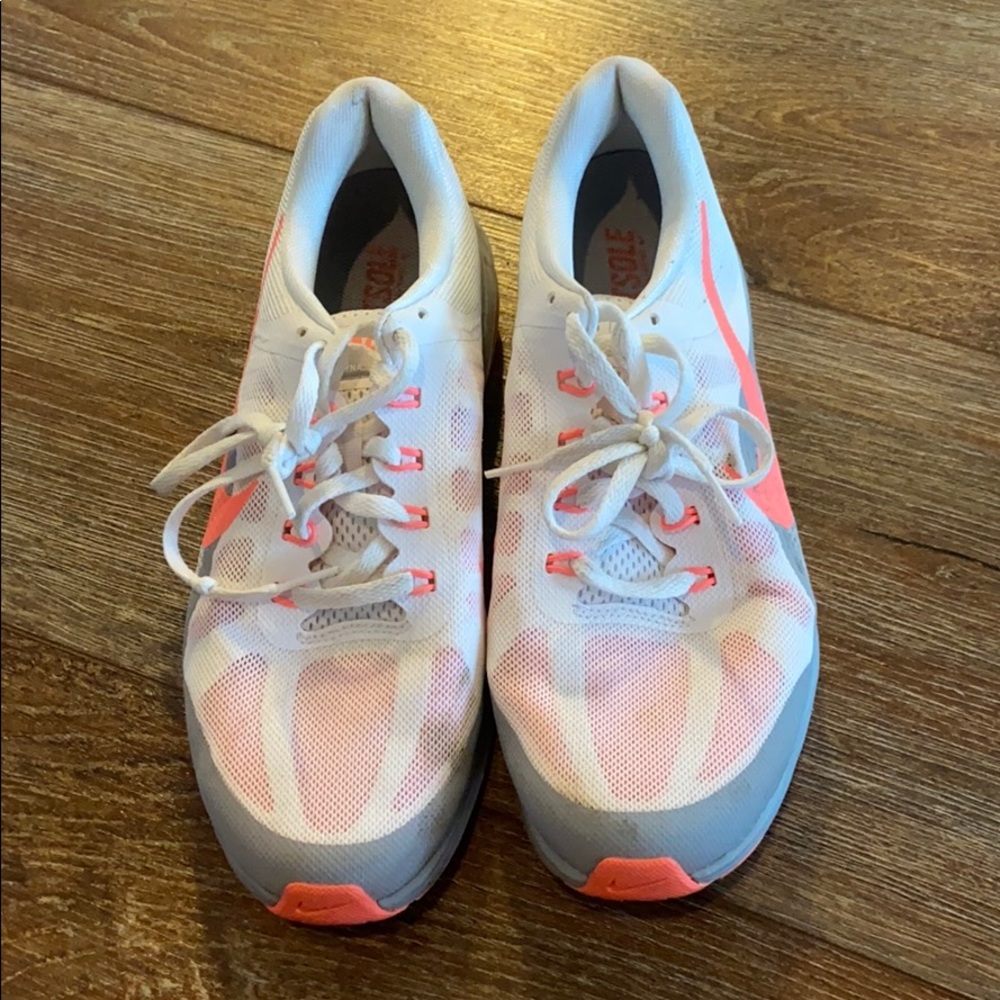 Nike Max Dynasty Tennis shoes